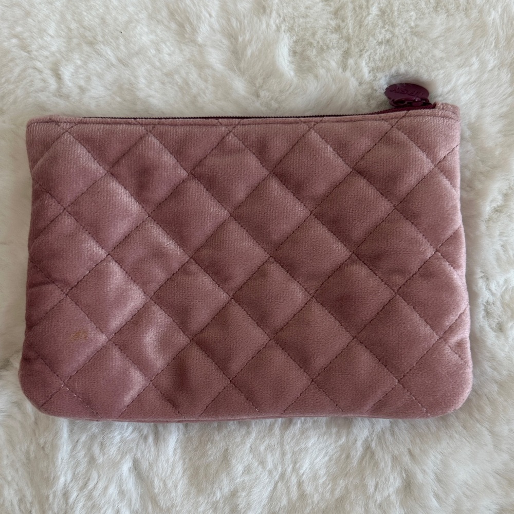 IPSY Quilted Pink Make-Up Clutch
